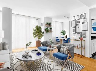 320 W 39th St #15, New York, NY 10018