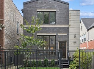 868 N Mozart St, Chicago, IL 60622