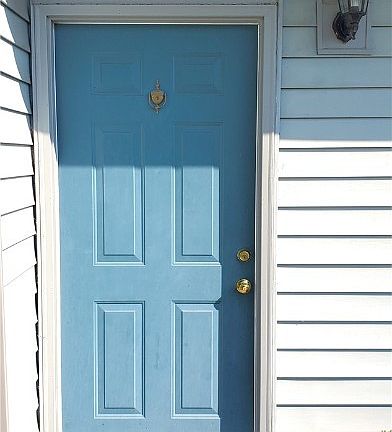 2nd image of 5911 Leyden Ln
