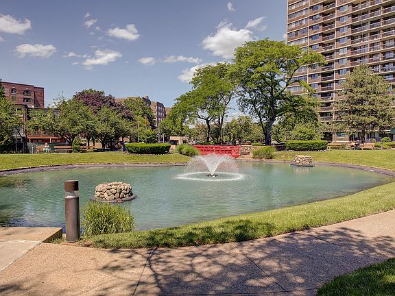 2nd image of 2 Bay Club Dr APT 5T