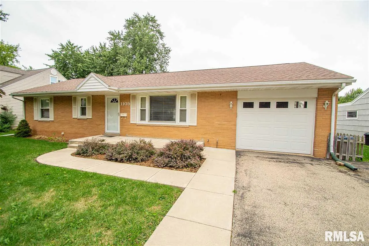 1109 N Hushaw Ave photo 1