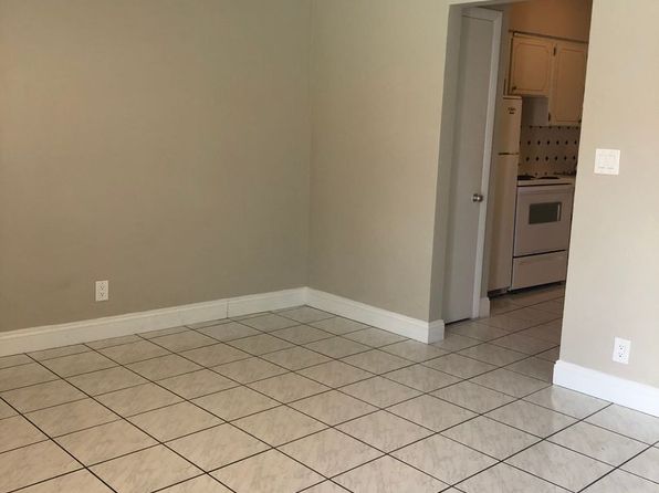 2205 SE 7th St #7