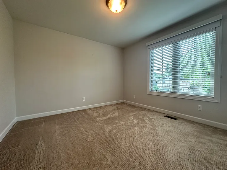 1555 Ruffner Ave — Photo 23