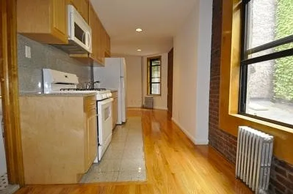 Rented by Veracity NYC LLC | media 17