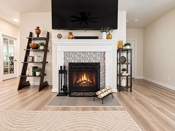5th image of 7693 Weatherly Pl