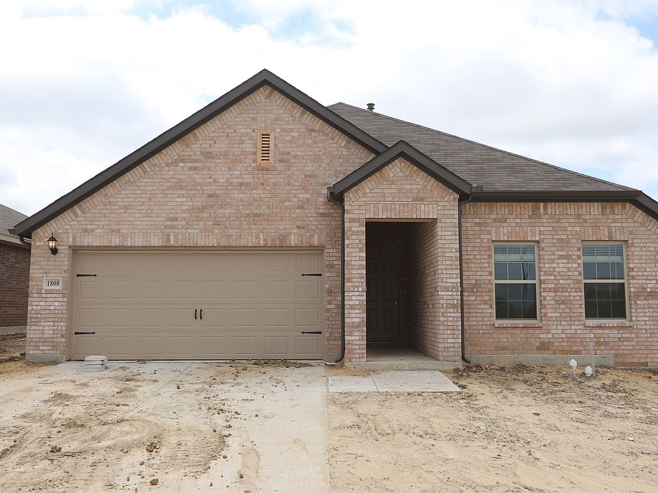 1st image of 1800 Indian Grass Dr