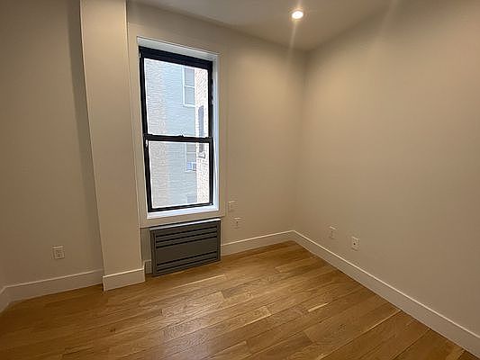 4th image of 273 S 2nd St APT 1B