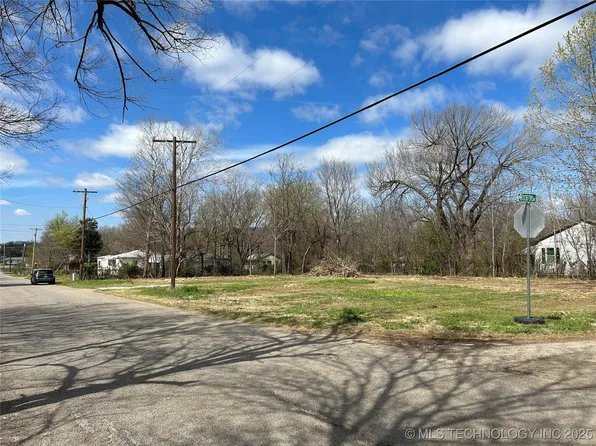 6304 N Rockford Ave, Tulsa, OK 74126