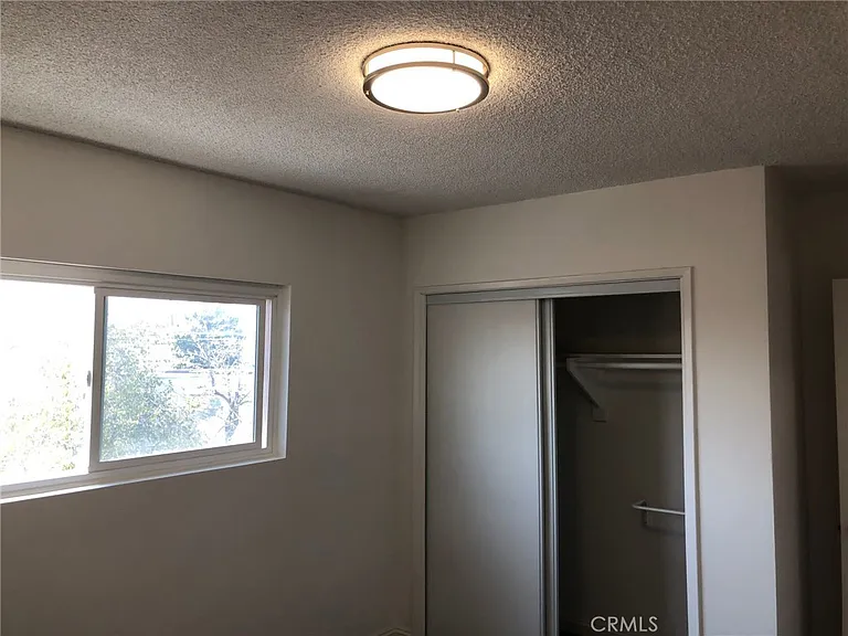 2302 Larch St #6 — Photo 7