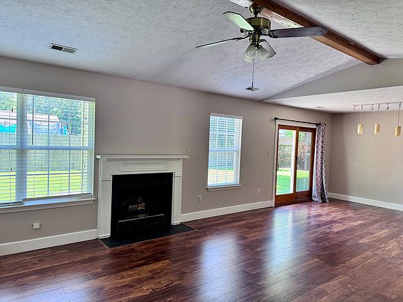 3rd image of 256 Gena Ct