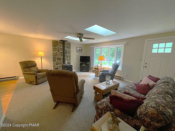 5th image of 120 Penn Forest Dr