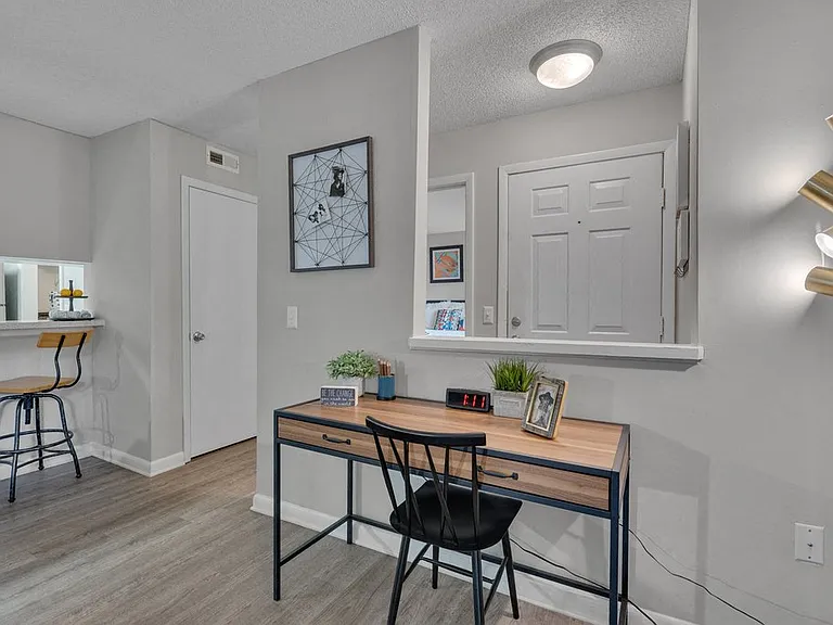 The Retreat at Lake Johnson Apartments — Photo 25