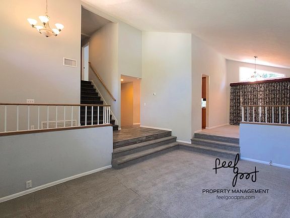5th image of 1694 Sheridan Ave
