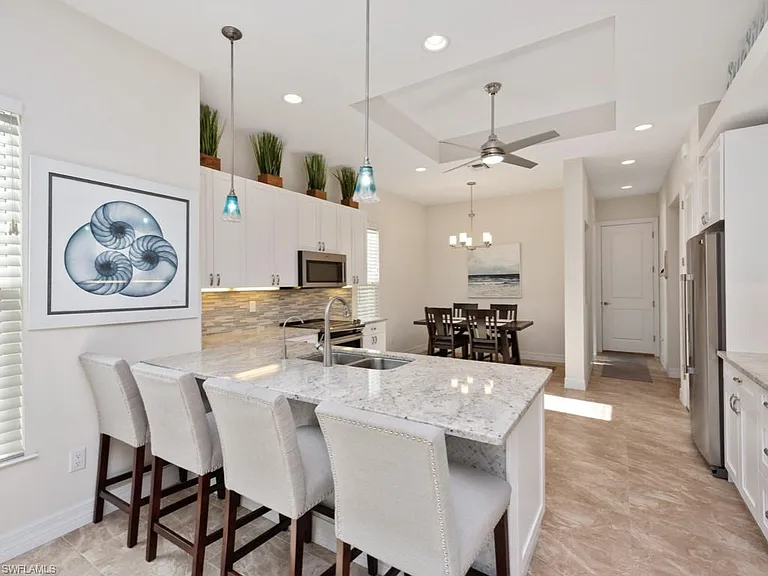 2753 Linda Dr — Photo 10