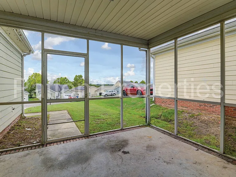 429 S Pickens St — Photo 31