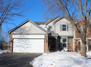 6158 Golfview Dr, Gurnee, IL