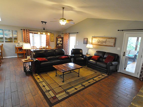 5th image of 53 Windsor Ct