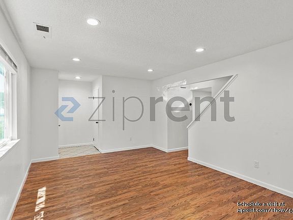 4th image of 735 Saint Michael Cir