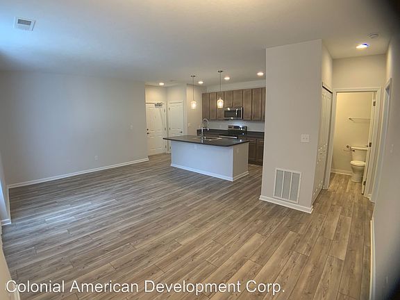 3rd image of 380 S 5th St #101B