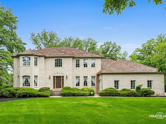2nd image of 33W148 Brewster Creek Cir