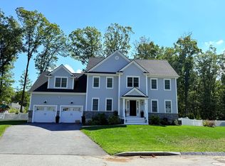5 Clearview St, Grafton, MA 01519