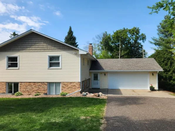 1191 Garden Ave, Roseville, MN 55113