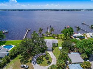 850 NE Ixora Dr, Jensen Beach, FL 34957