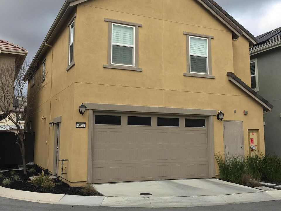 1st image of 6053 Charlotte Dr