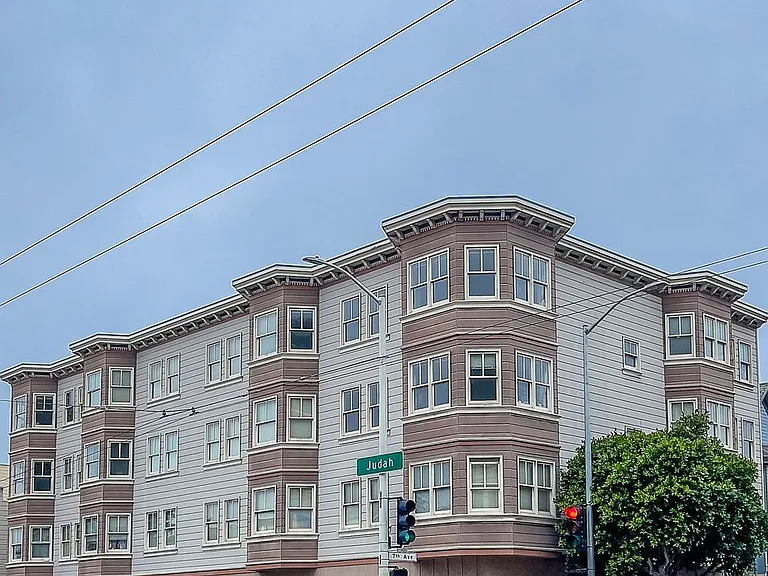 206 Judah St #994R — Photo 14