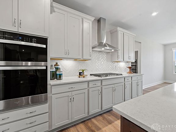 3rd image of 389 David Lee Ct
