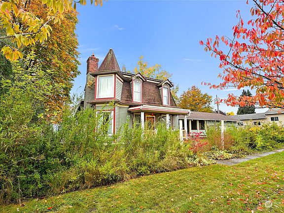3rd image of 581 Cherry Street