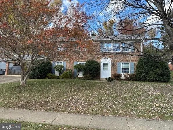 9508 Old Creek Dr, Fairfax, VA 22032