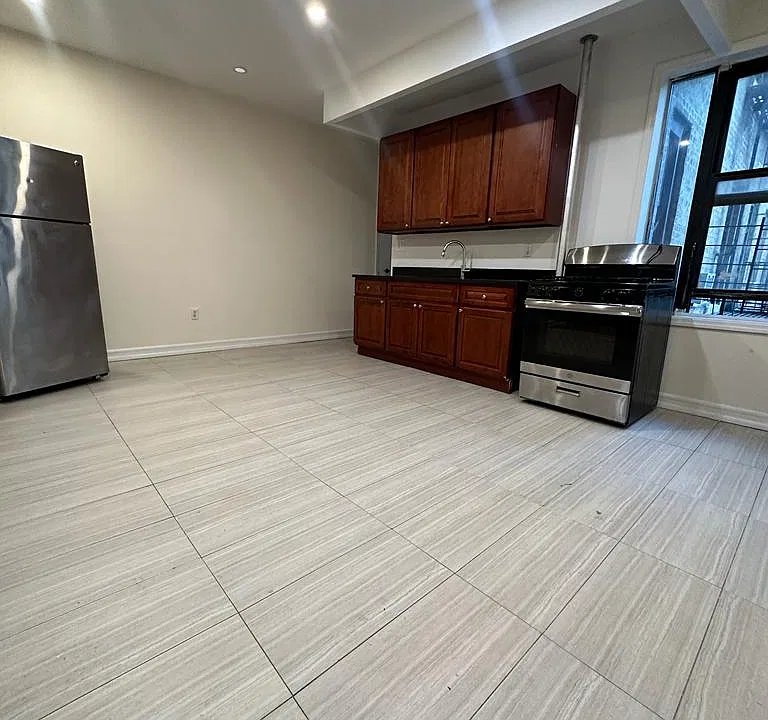 1125 Sheridan Ave #3B