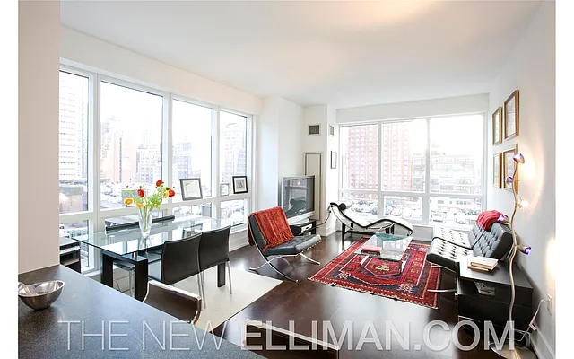 Rented by Douglas Elliman | media 13
