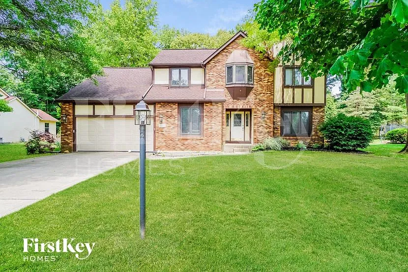 8543 Appleridge Cir