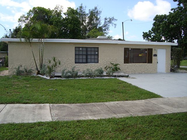 1st image of 2390 NW 154th St