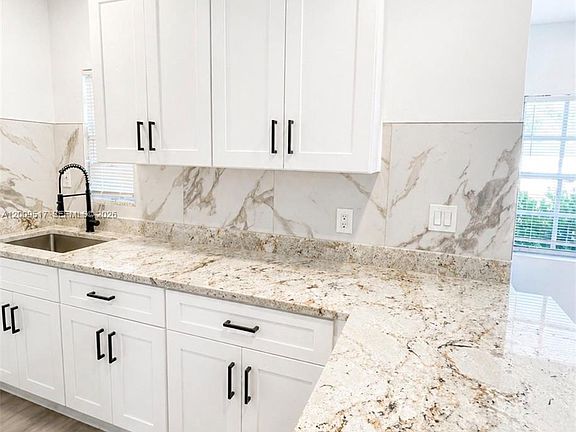 5th image of 1121 NE 2nd St #205