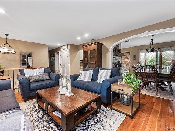 4th image of 3251 Ocean Harbor Drive