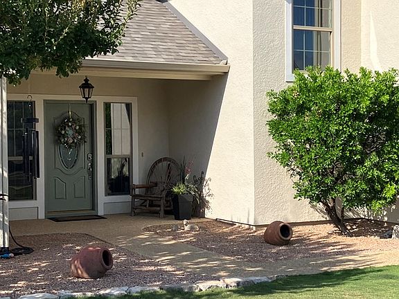 3rd image of 2109 Summit Crest Dr
