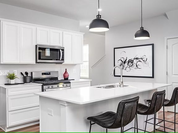 4th image of 3274 Morab Dr