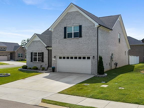 2nd image of 601 Lyla Dr