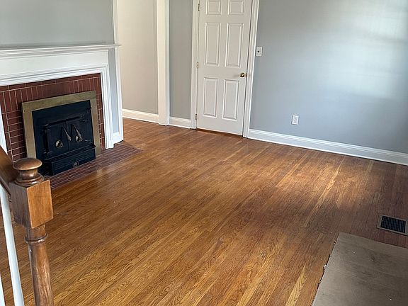 3rd image of 4311 S 2nd St