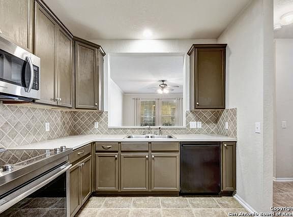 5th image of 2532 Grayson Cir