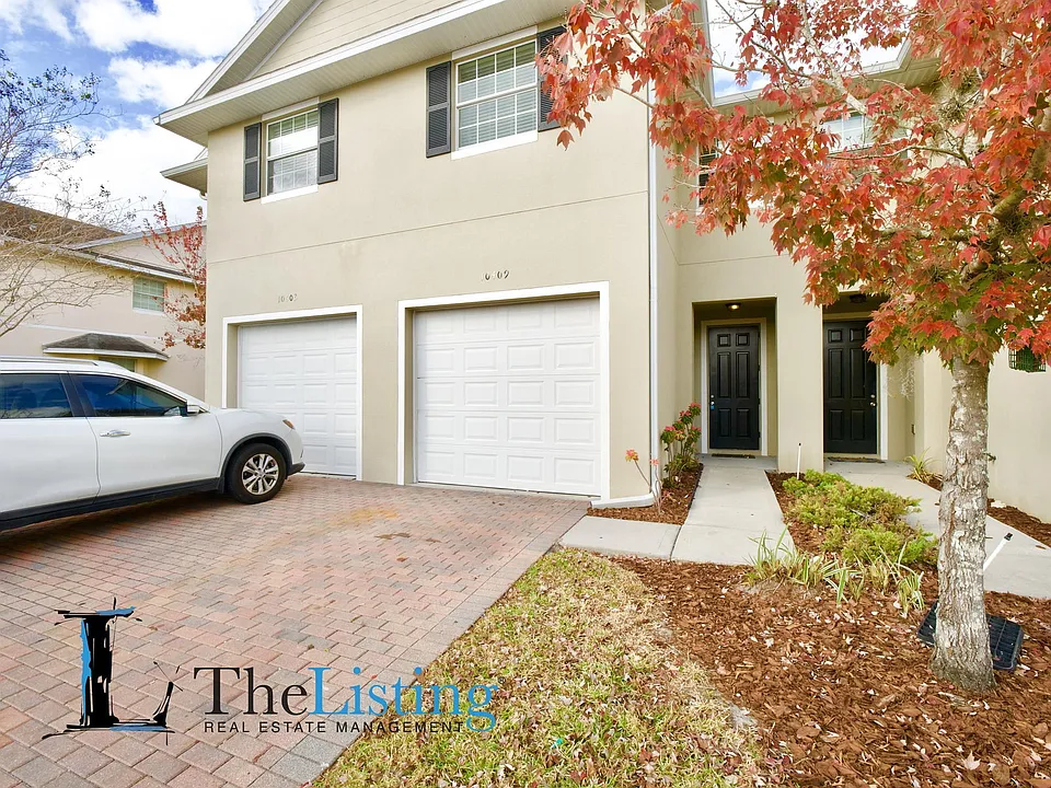 10409 Regent Square Dr #802