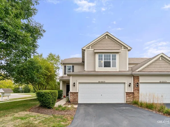 (undisclosed Address), Saint Charles, IL 60174