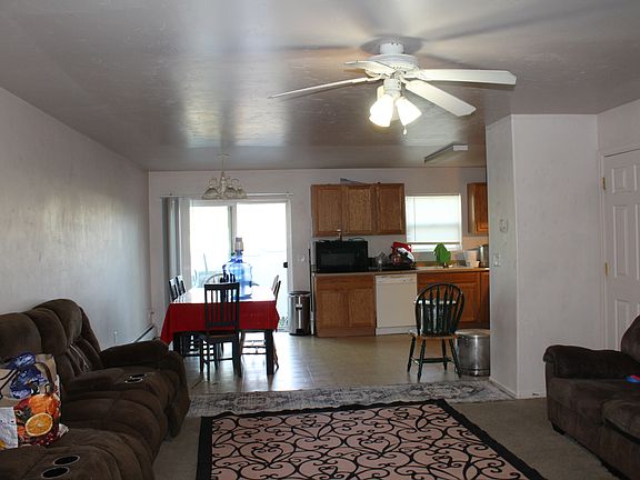 2nd image of 2521 Meadow Cir #1