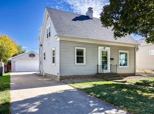 620 Grove St, Neenah, WI 54956