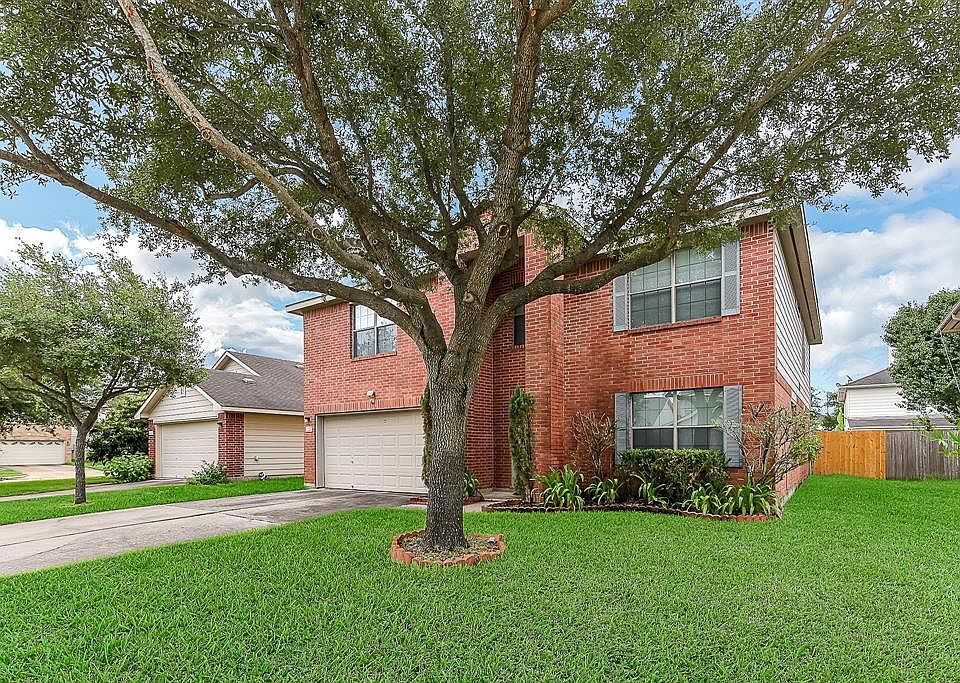 1st image of 1227 Americana Dr