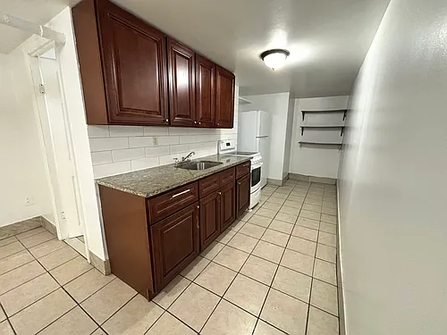 723 E 222nd St #3 Photo 1