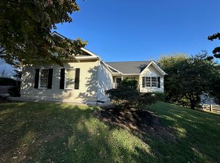 445 Sawgrass Ct, Westminster, MD 21158